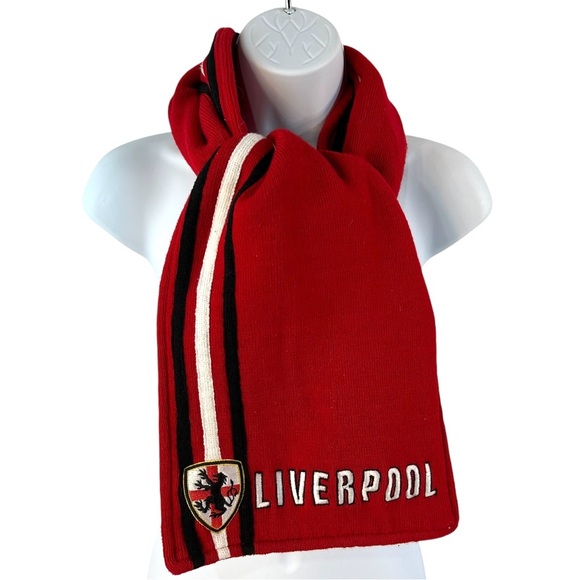 Vintage Scarf Red Liverpool English England Soccer Football Crest Patch - Picture 1 of 8